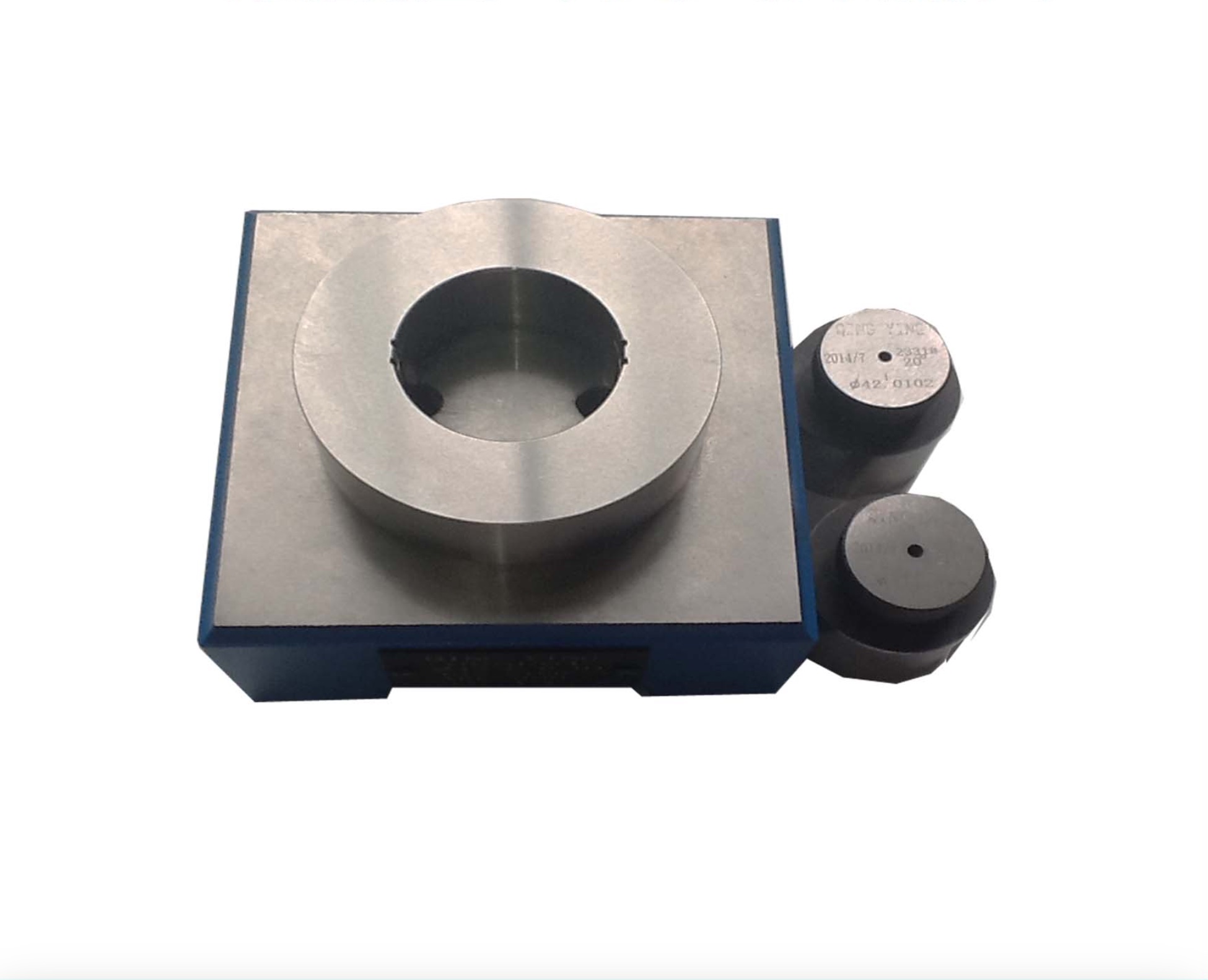 雙截面環(huán)式氣外測(cè)臺(tái)